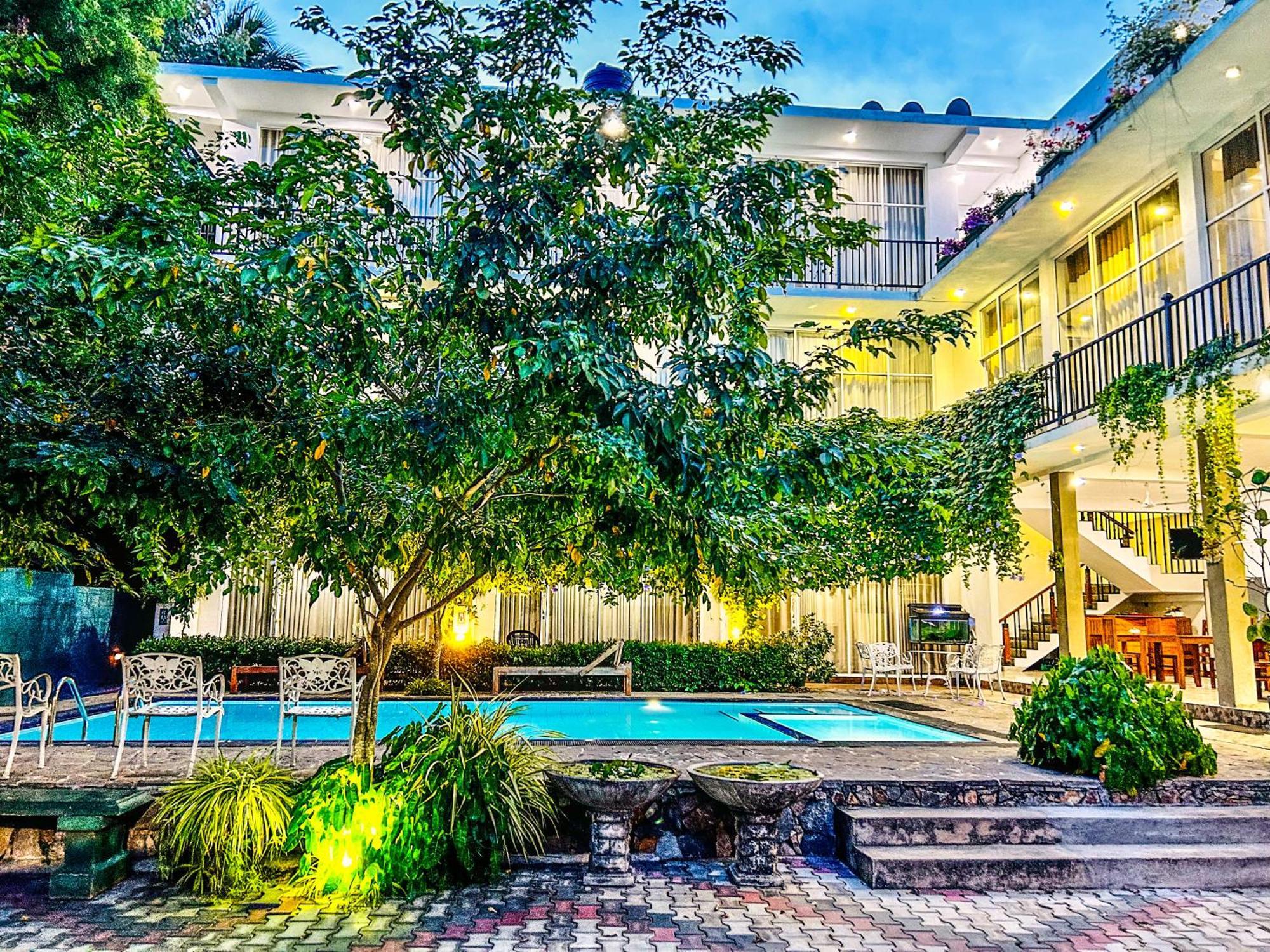Salubrious Resort Anuradhapura Εξωτερικό φωτογραφία
